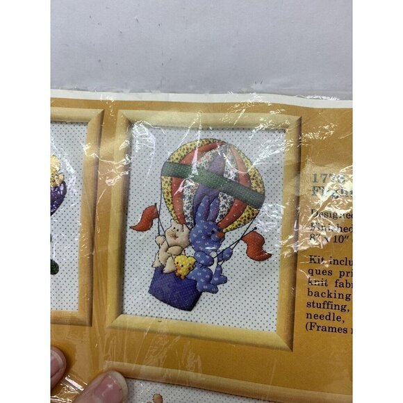 The Creative Circle craft kit #1773. 3 Different patterns to make 1773 & 1776. - Picture 3 of 6